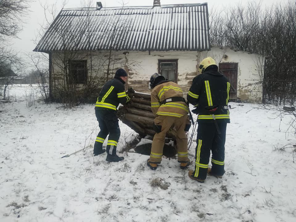У Сарнах в колодязі знайшли мертвого чоловіка