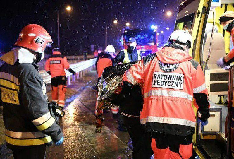 У Польщі в ДТП потрапив автобус з українцями, є загиблі (ФОТО)