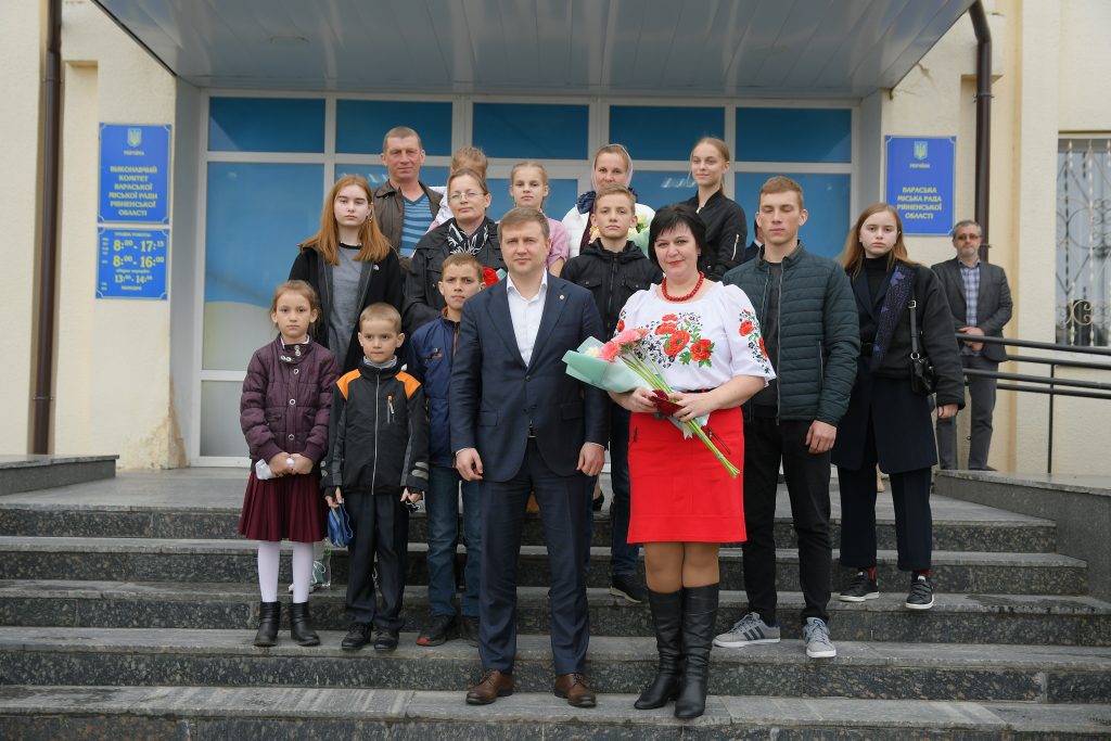 багатодітні матері