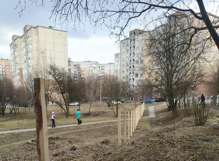 У Рівному впритул біля парку планують звести новобудову