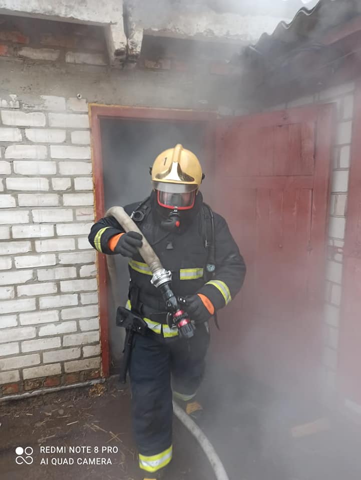 На Дубенщині вогнеборці ліквідували пожежу у приватному господарстві
