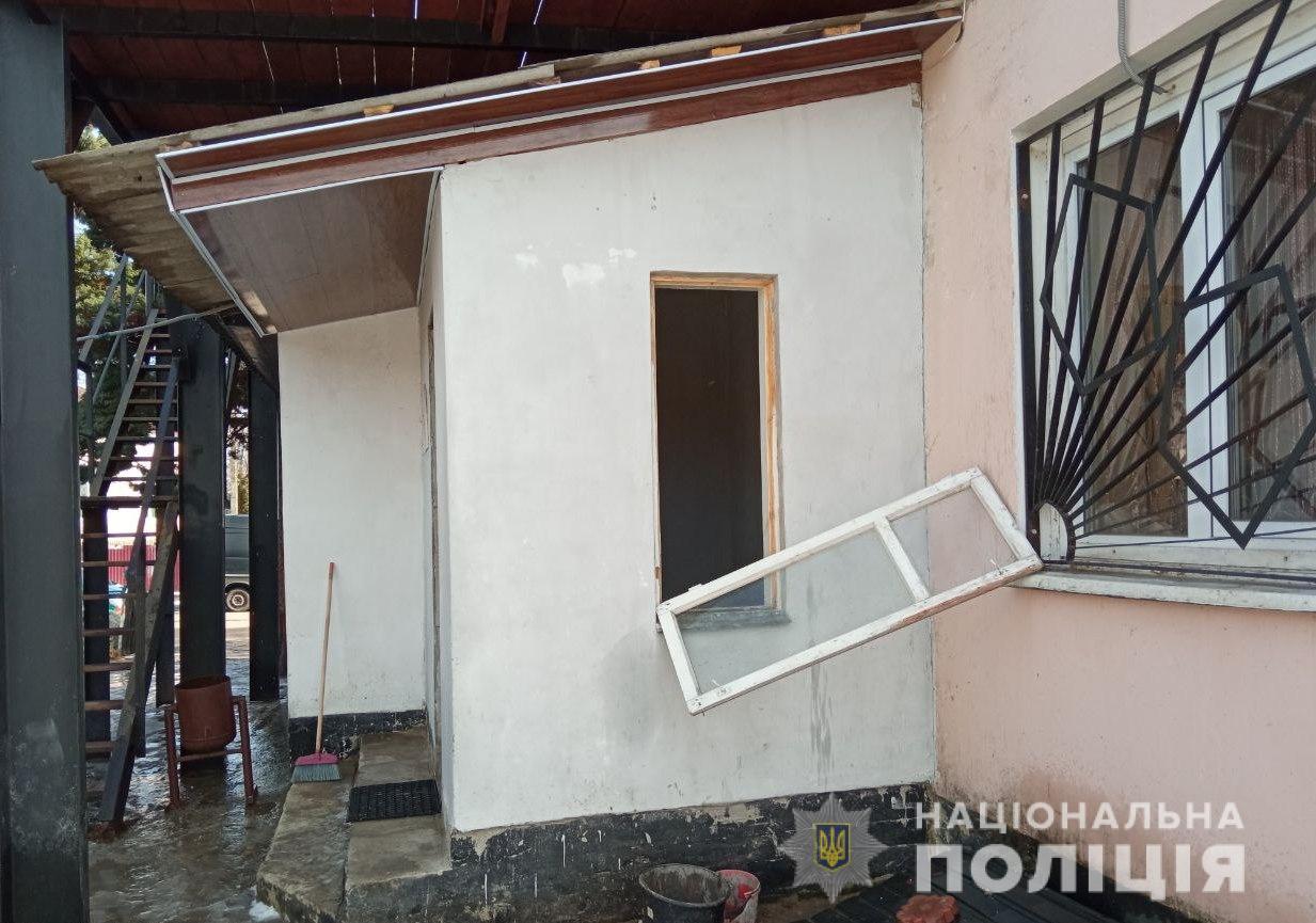 На Сарненщині поліцейські викрили двох зловмисників на крадіжці з магазину
