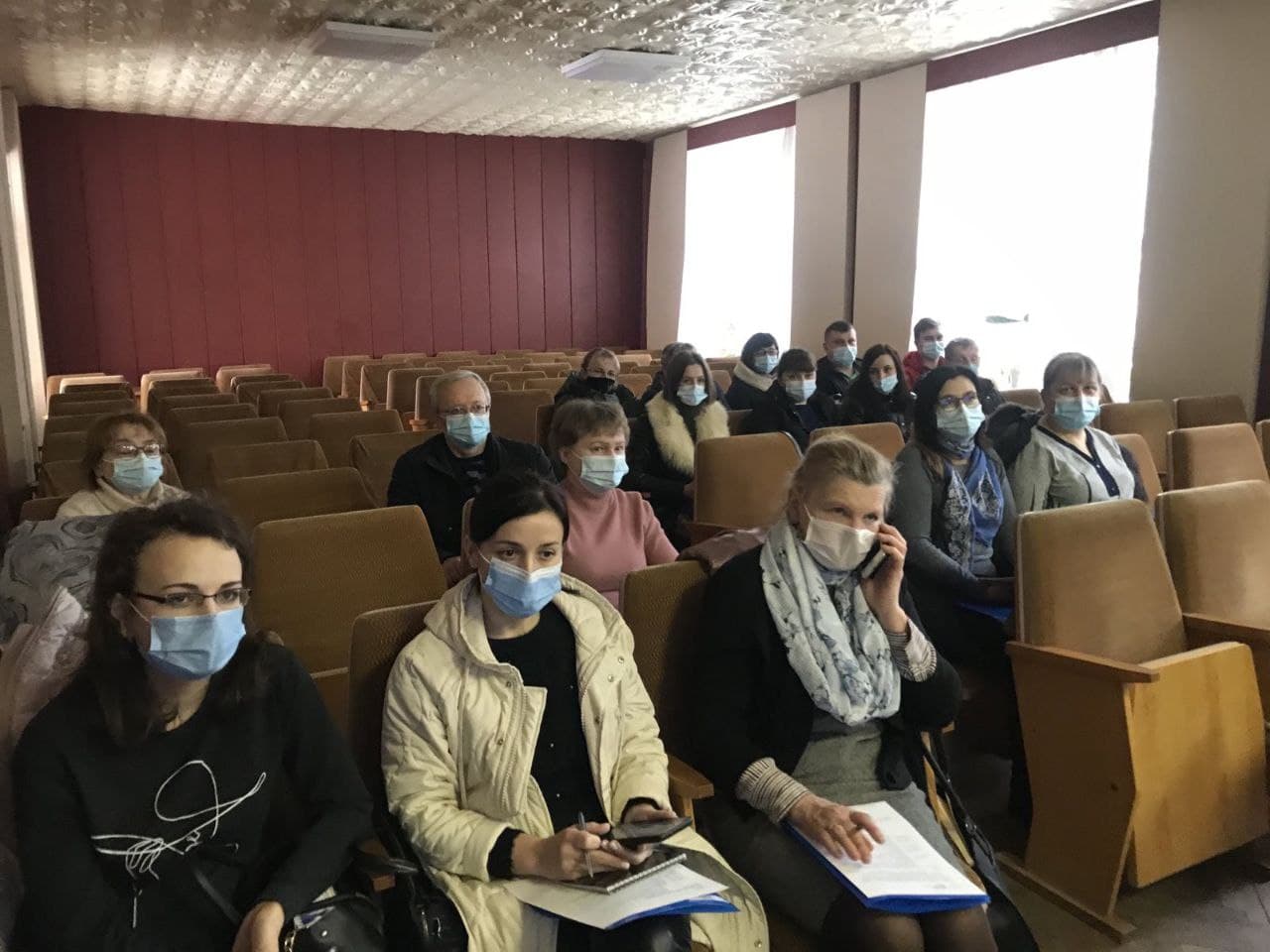 Рівненські медики, які вакцинуватимуть від COVID-19, проходять спеціальні навчання Рівненські медики, які вакцинуватимуть від COVID-19, проходять спеціальні навчання