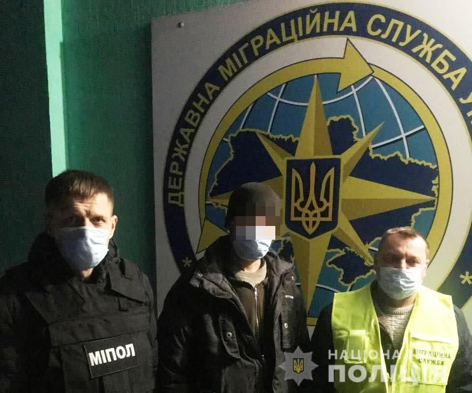 Оперативники міграційної поліції Рівненщини викрили нелегала з Польщі