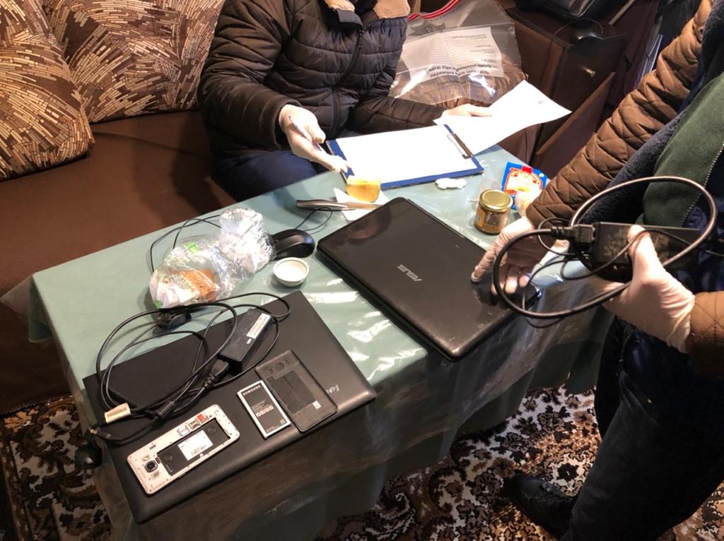 У Здолбунові виявили офіс, звідки велась незаконна трансляція  загальнонаціональних каналів