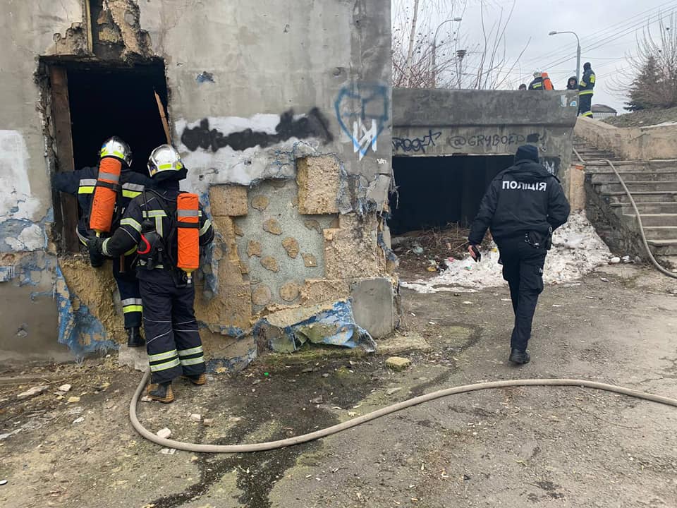 Врятований рівненськими пожежниками безхатченко зник у невідомому напрямку