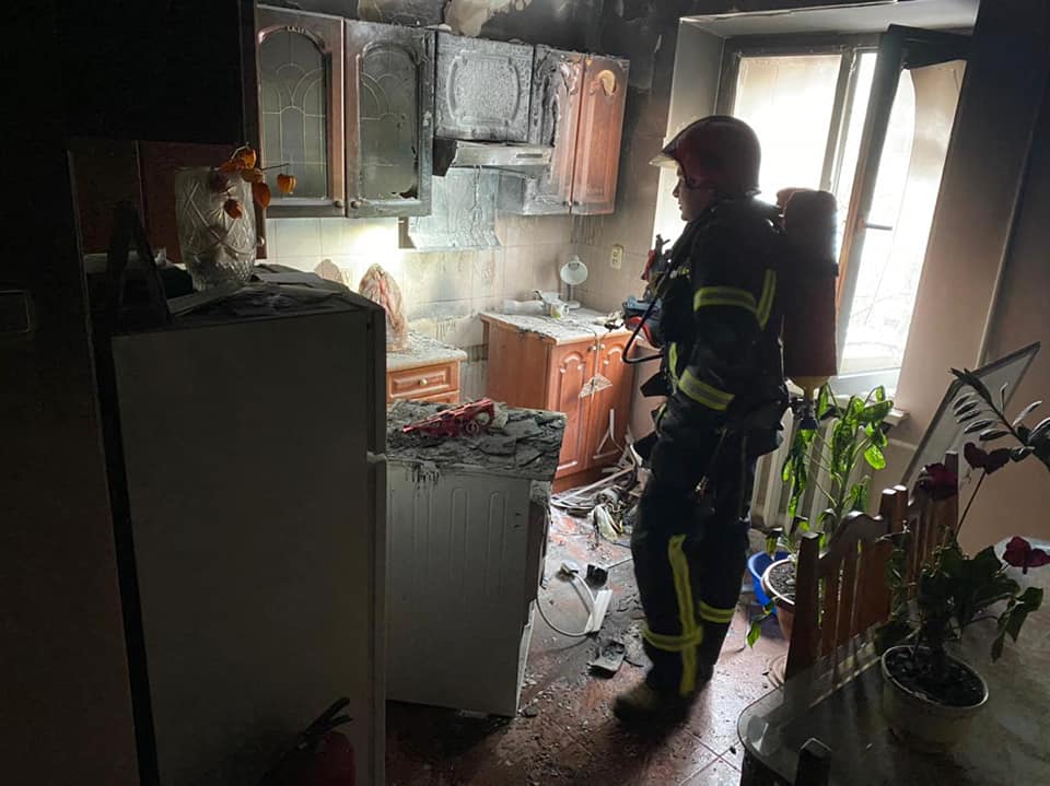 Жінка готувала їжу і ледве не спалила багатоповерхівку в Рівному
