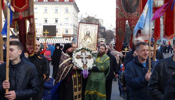У Рівному відмінили Хресну ходу