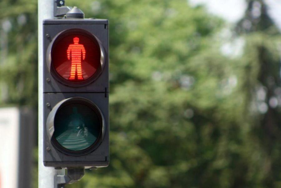 У Рівному мінятимуть світлофори. Можливе ускладнення руху