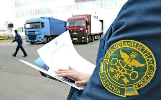 Понад 100 митників відстороненні від обов’язків за результатами “чорної п’ятниці”