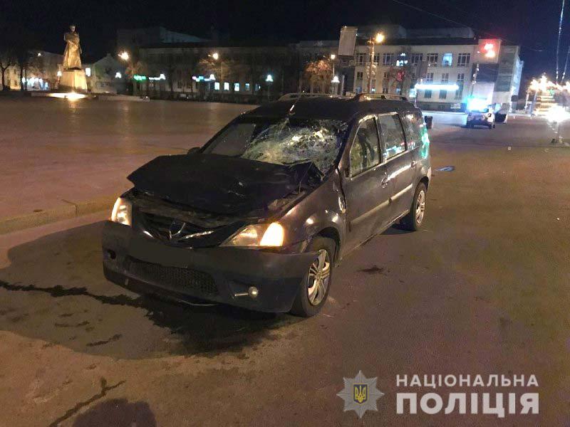 В центрі Рівного під колесами автівки загинув пішохід 