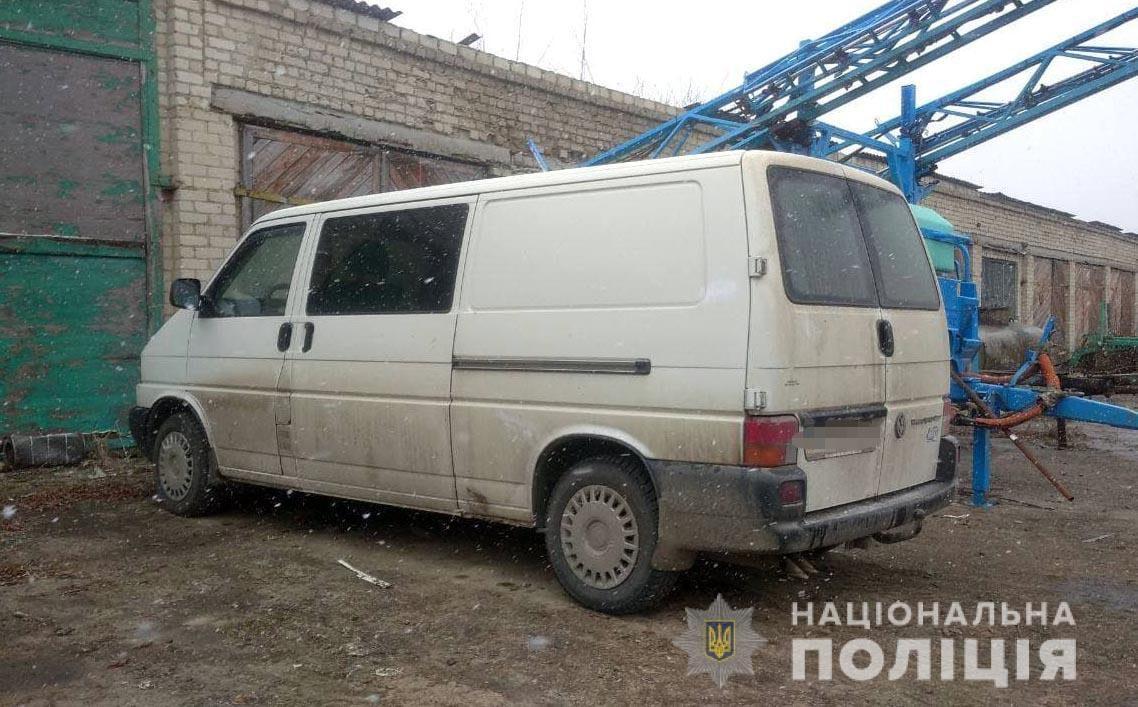 У Дубенському районі поліцейські викрили чотирьох підлітків на крадіжці з авто 