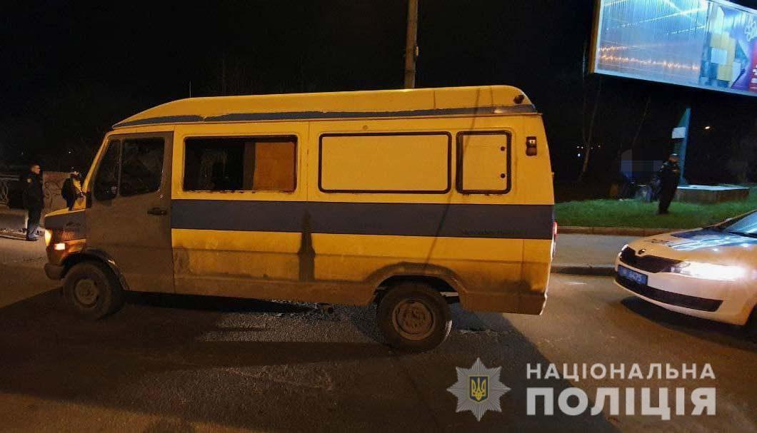За угон буса рівнянин постане перед судом
