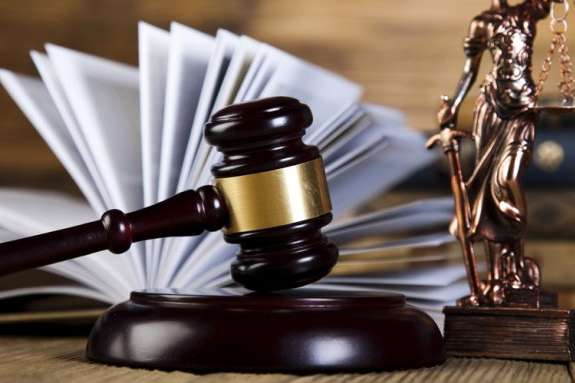 Суд зобов’язав громаду оформити земельну ділянку