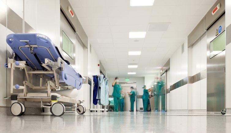 Майже 300 рівнян з COVID-19 знаходяться на лікуванні в міських лікарнях