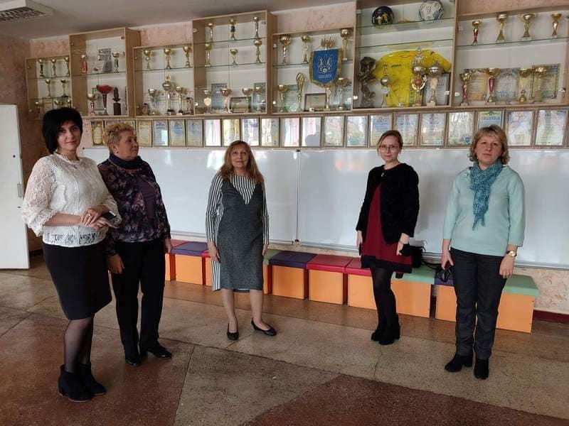 освітяни