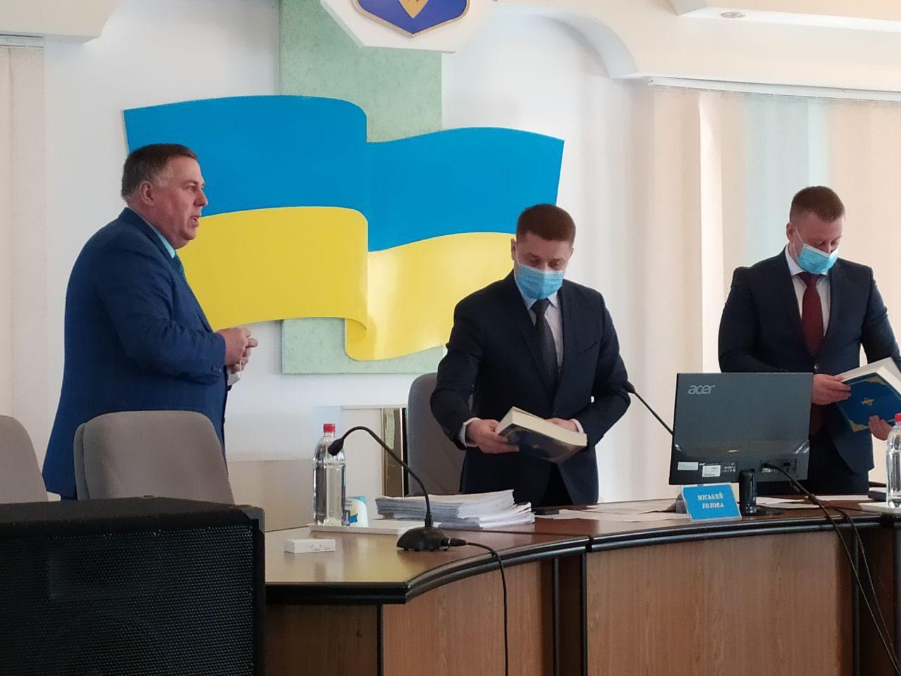 В Рівному розпочалася сесія Рівнеради