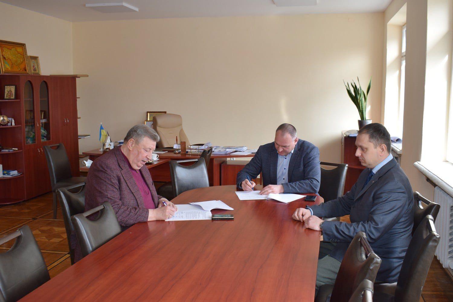 Здолбунівська міська рада підписала угоду про співпрацю між Федерацією профспілок Рівненської області та Здолбунівською територіальною громадою Здолбунівська міська рада підписала угоду про співпрацю між Федерацією профспілок Рівненської області та Здолбунівською територіальною громадою