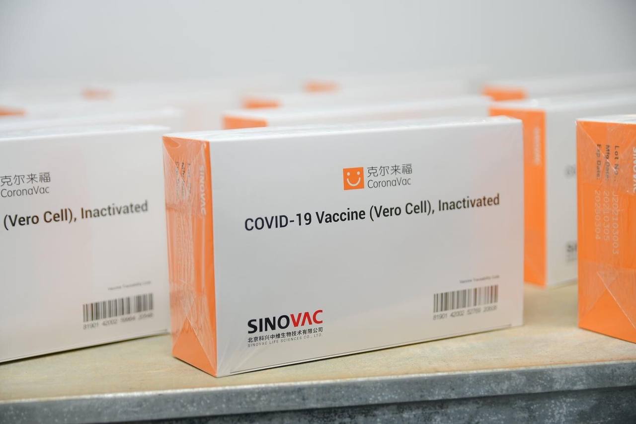 На Рівненщину прибула перша партія китайської вакцини – CoronaVac