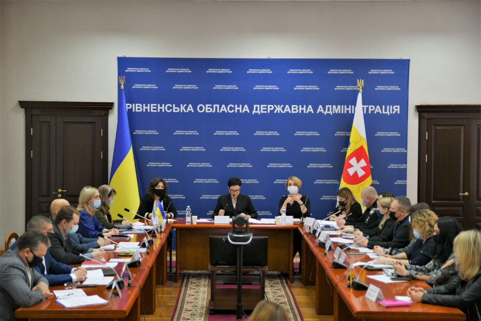 У громадах Рівненщини діятимуть програми з протидії домашньому насильству