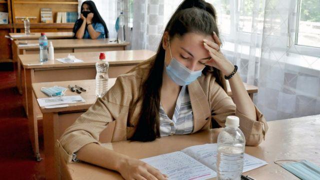 Понад півтори тисячі рівненських одинадцятикласників складатимуть ЗНО у 2021 році