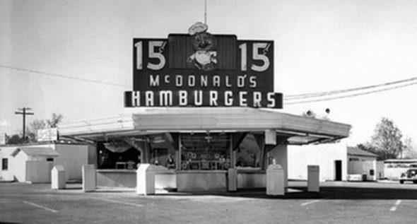 Від ресторану до корпорації: який вигляд мав перший у світі McDonald’s  (фото)