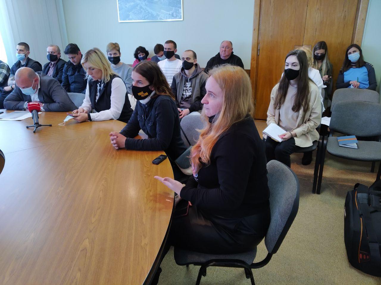 У парку Просвіти в Рівному будівництва не буде. Поки що…