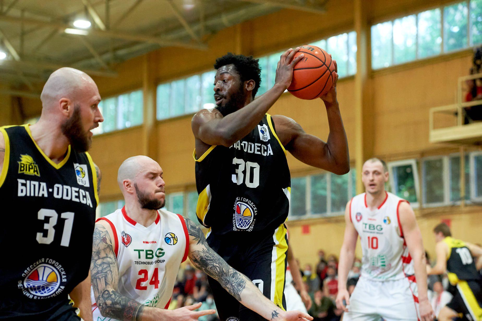 Рівненські баскетболісти не зуміли дотиснути одеситів