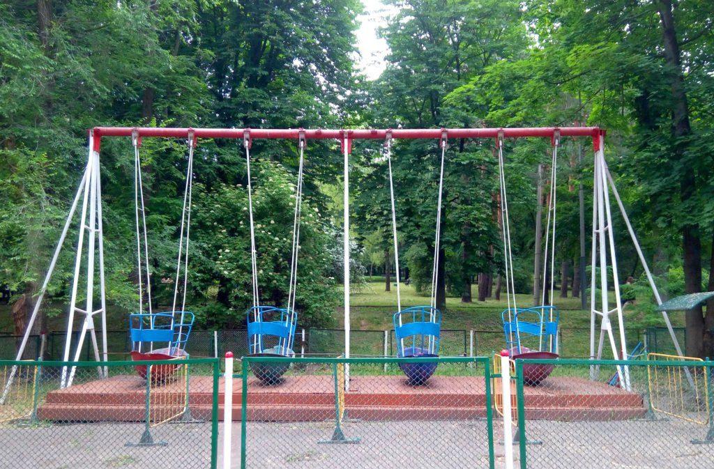 Влада дозволила роботу атракціонів на території Рівненської громади