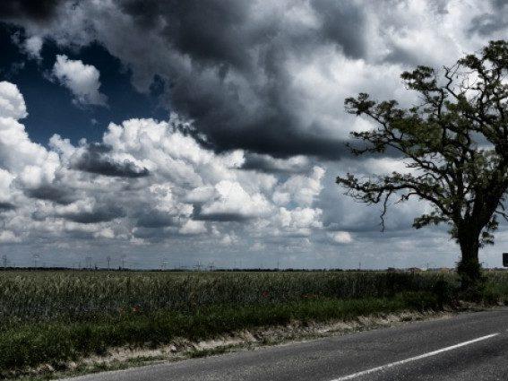 На Рівненщині оголошено штормове попередження
