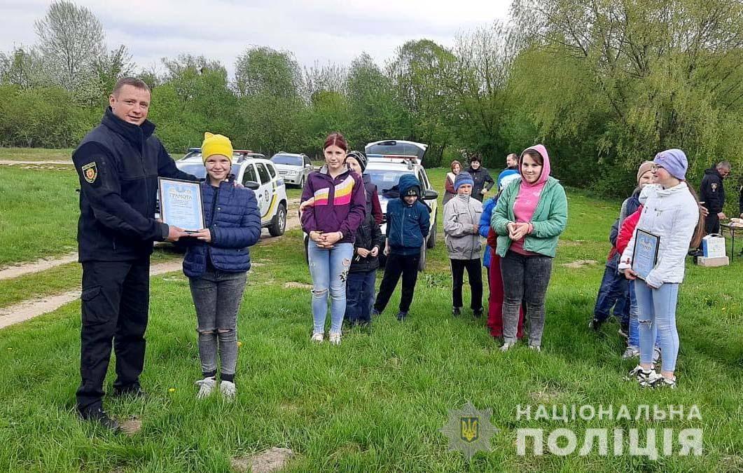 Поліцейські Рівненщини організували для дітей пізнавально-профілактичний квест