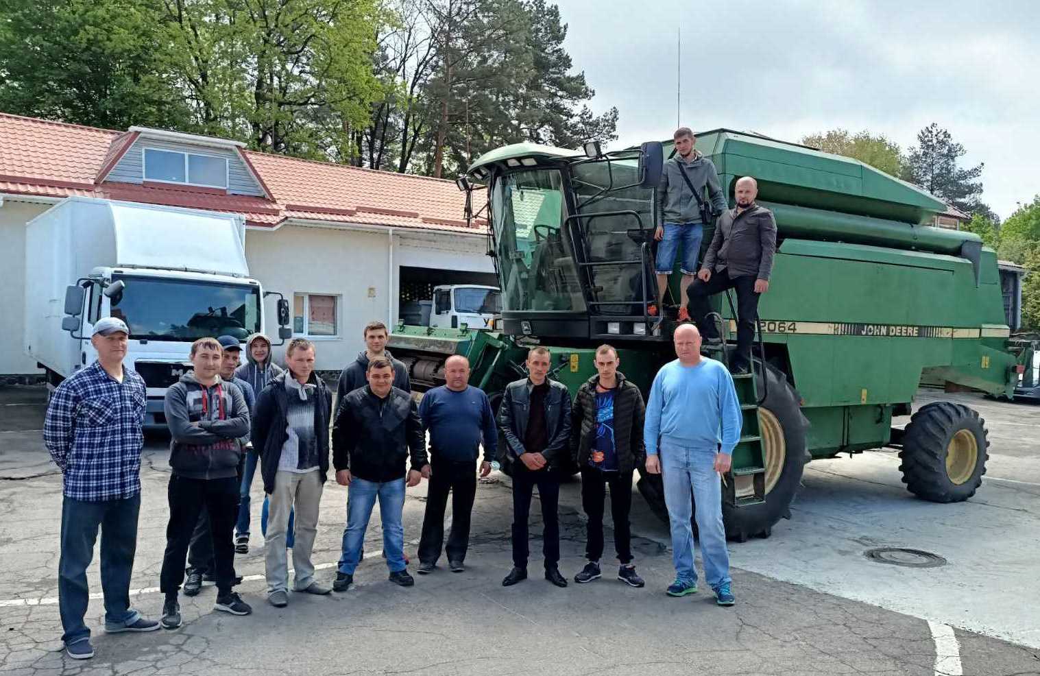 Для Рівненщини і Хмельниччини підготували кваліфікованих комбайнерів