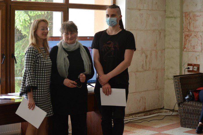 На Рівненщині нагородили учасників проєкту «Пам’ятки моєї родини»