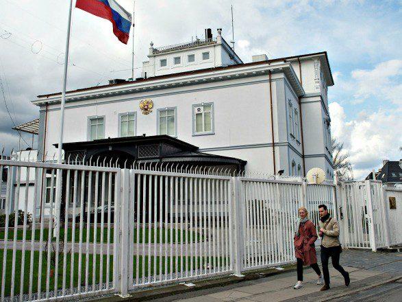 Посольство РФ у Данії вимагає пустити російських вболівальників у Копенгаген
