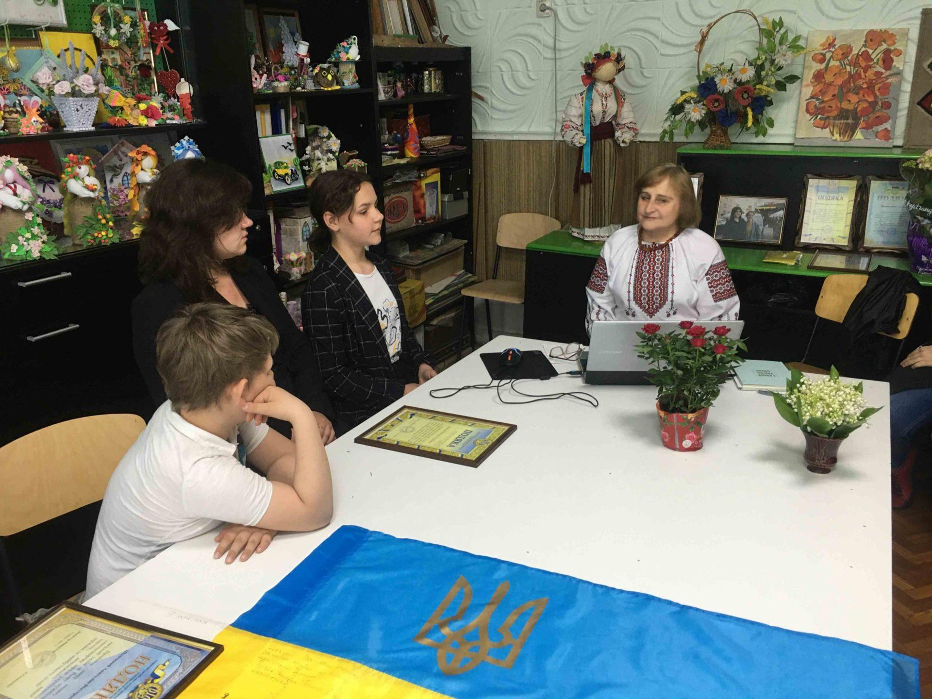 Пам’ять про героїв вшанували у Рівненському центрі творчості