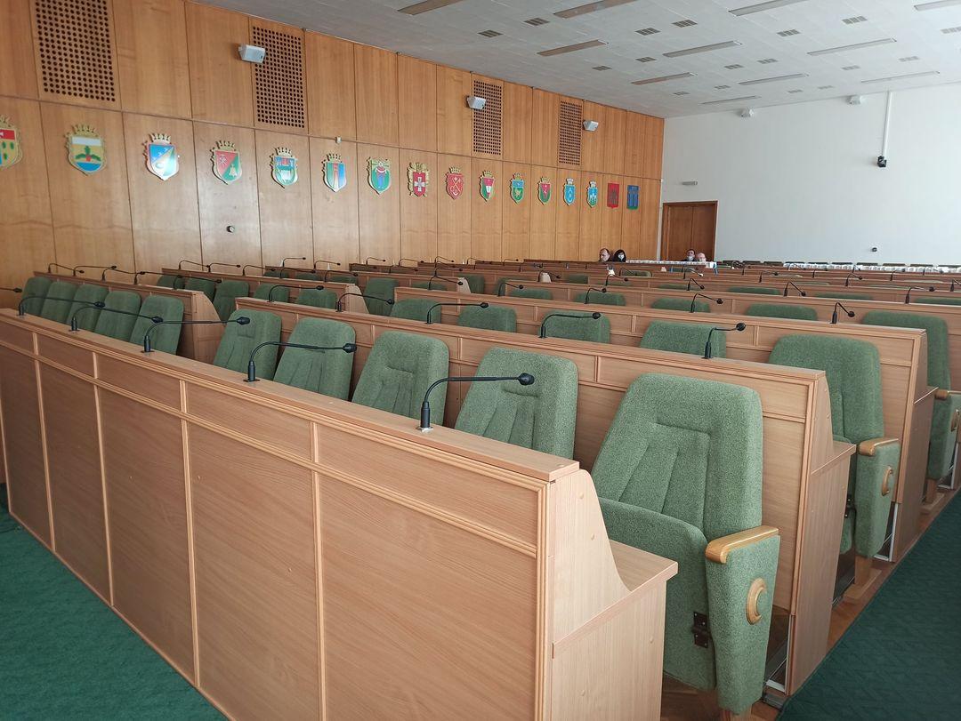 Завтра позачергова сесія Рівненської облради розгляне лише 2 питання