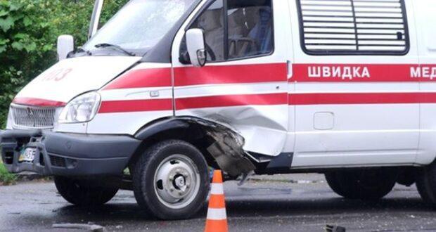 Рівненські медики закликають водіїв реагувати на “швидку допомогу”