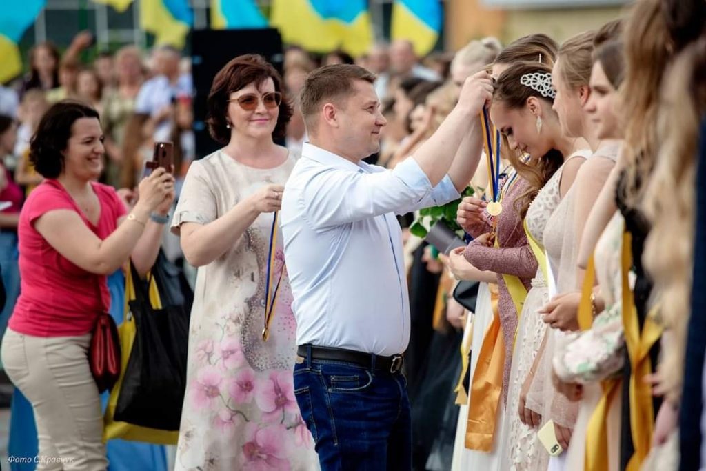 випускнийтретяк