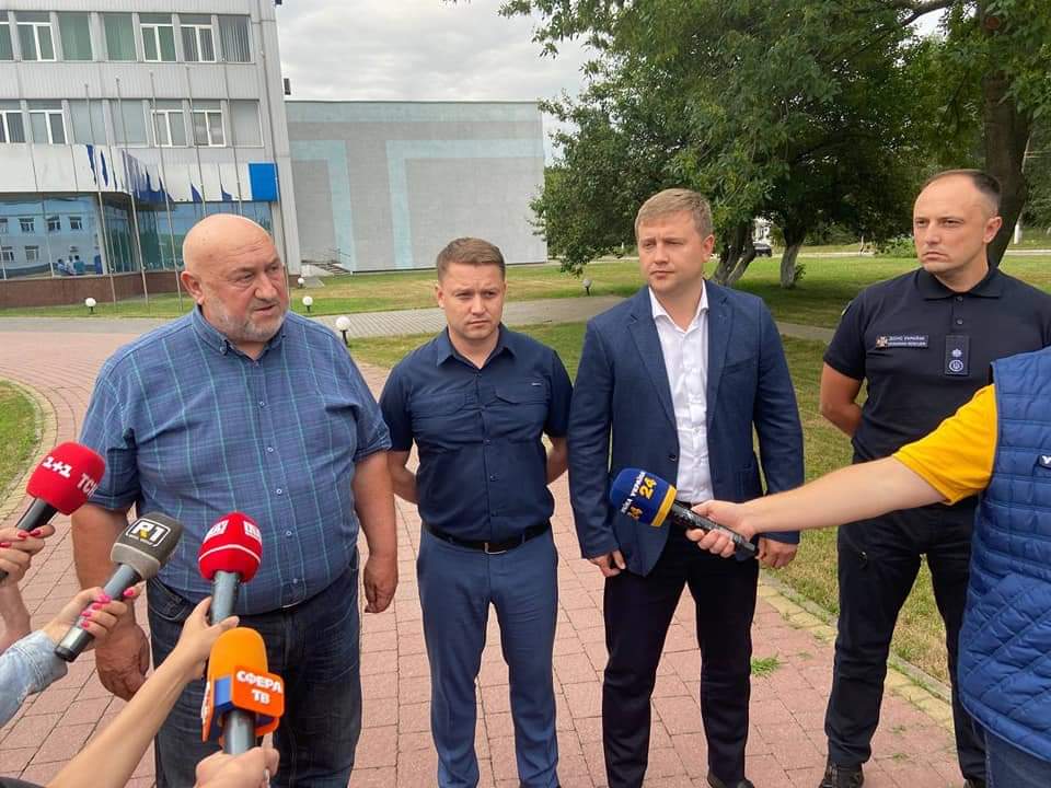 Потрібно зачиняти вікна та не виходити на вулицю, доки ситуація не нормалізується – головний санітарний лікар Рівненщини