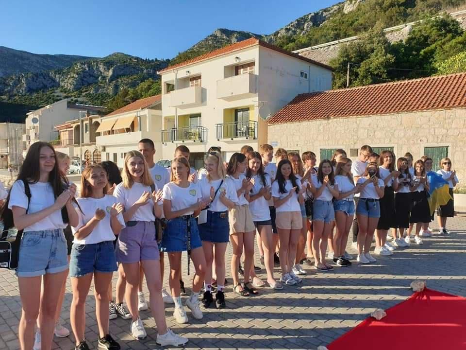 Рівненські випускники відсвяткували закінчення школи на Адріатиці