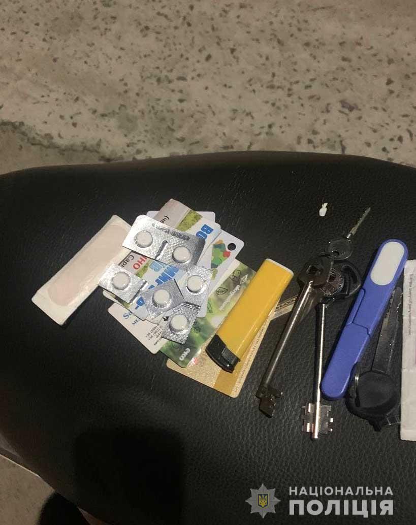 На Рівненщині водій намагався дати хабар поліцейським