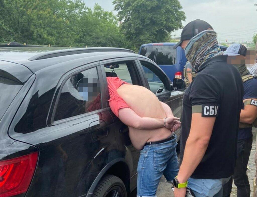 У Рівному затримали “наркобарона” за збут кокаїну