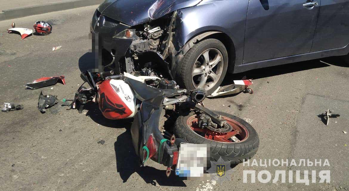 У ДТП у Рівному постраждав неповнолітній мотоцикліст