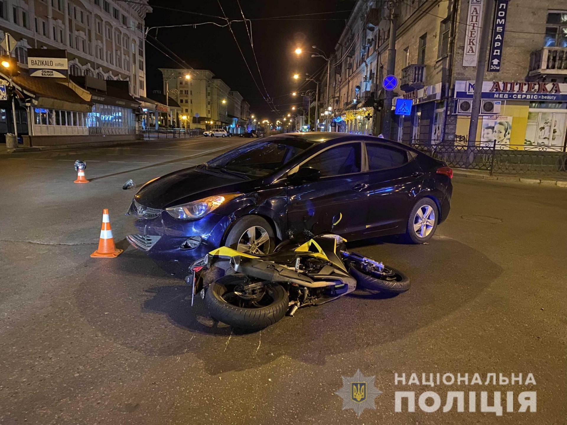 У ДТП в Рівному травмувався мотоцикліст
