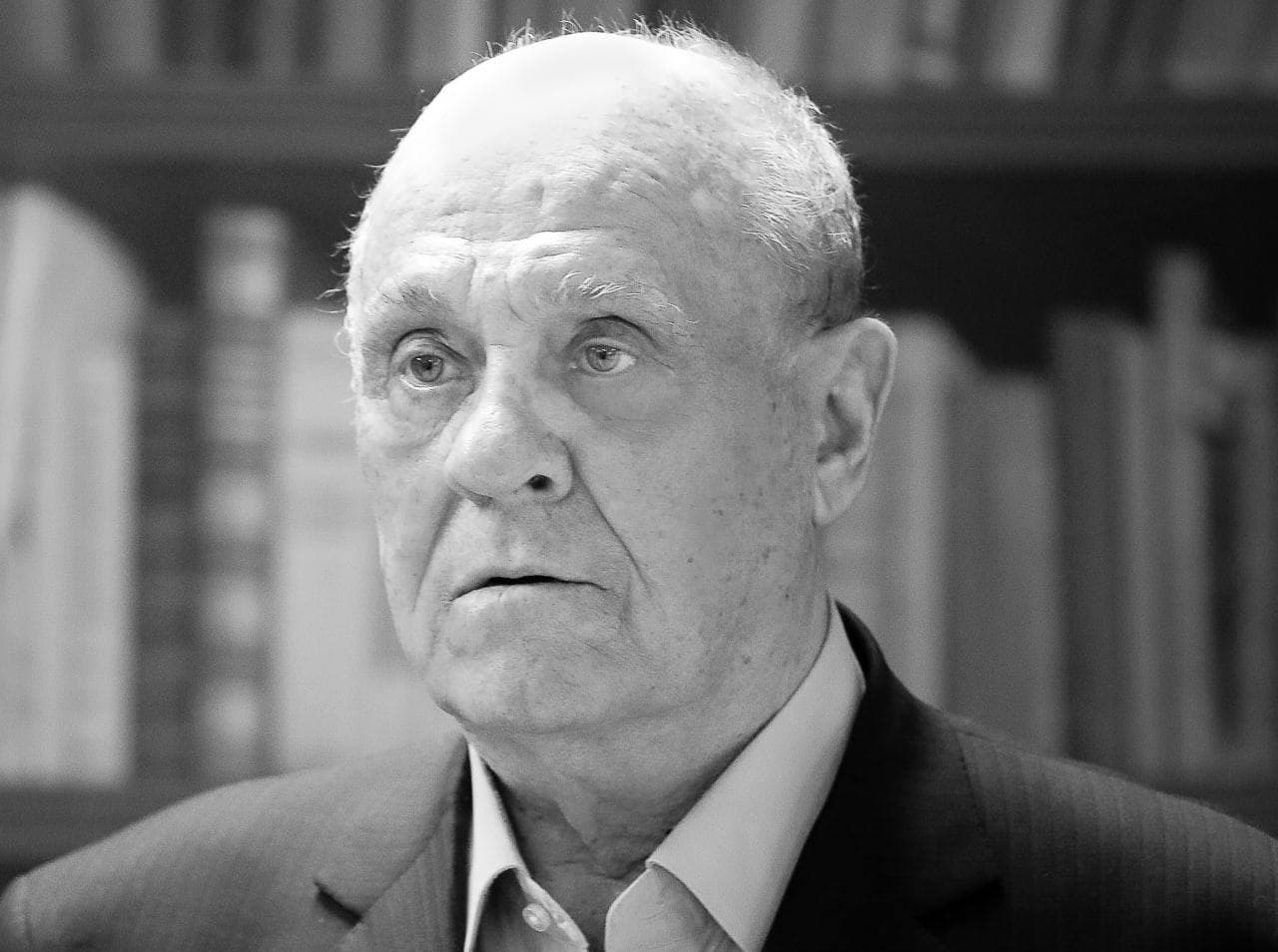 Від коронавірусу помер актор і режисер культової стрічки