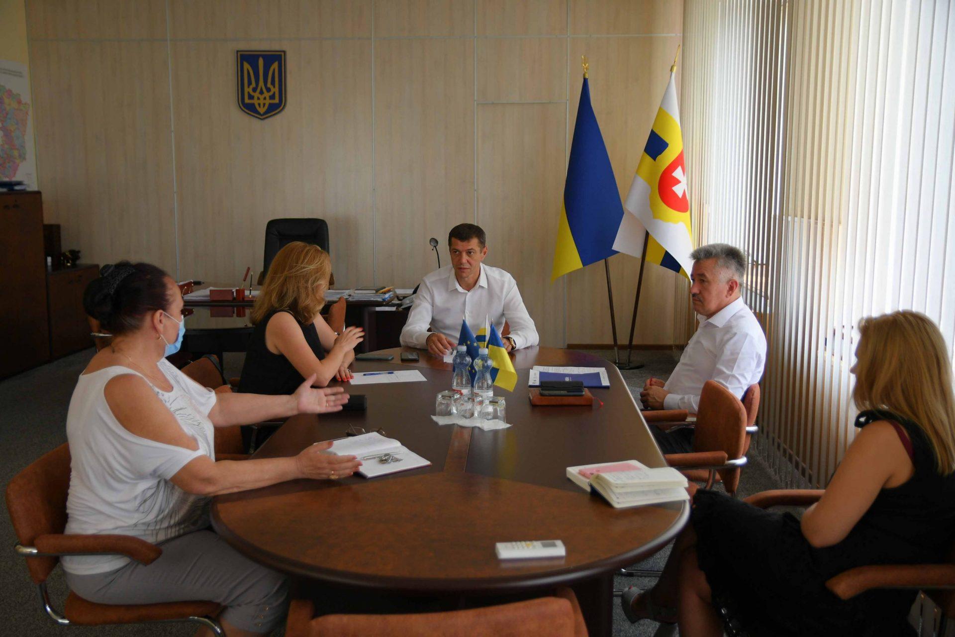 До 1 вересня на Рівненщині збільшиться кількість «захищених» від Covid-19 освітян До 1 вересня на Рівненщині збільшиться кількість «захищених» від Covid-19 освітян