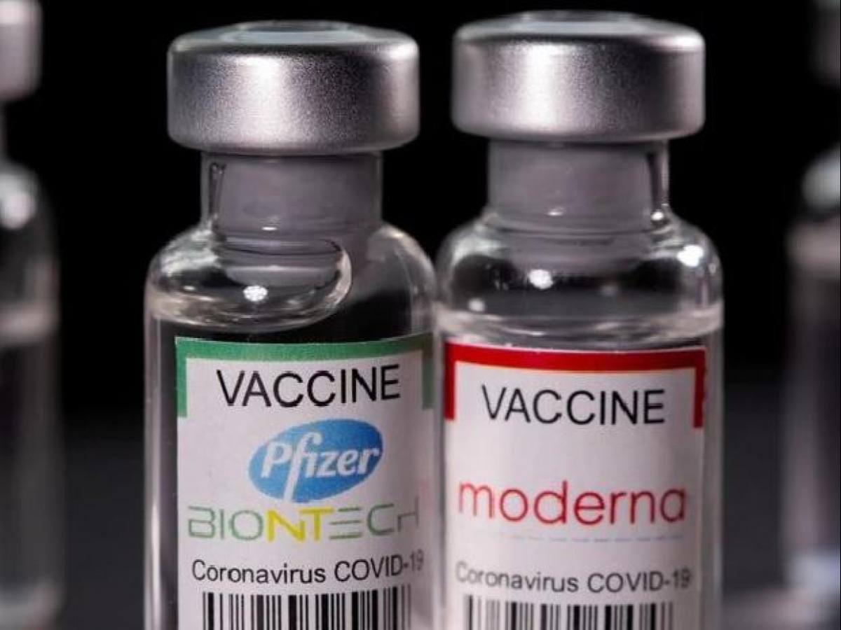 В Україну прибула партія вакцин від COVID-19 Moderna