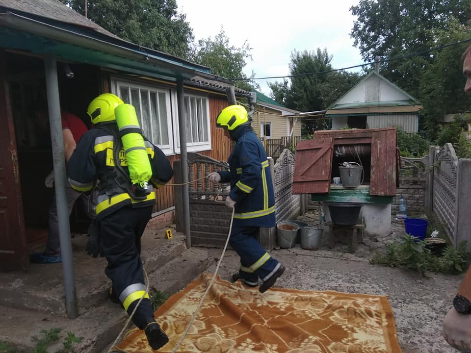 У Корці виявили мертвого чоловіка в підвалі