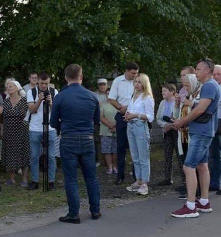 Мешканці одного з мікрорайонів Рівного розповіли меру про потреби свого масиву