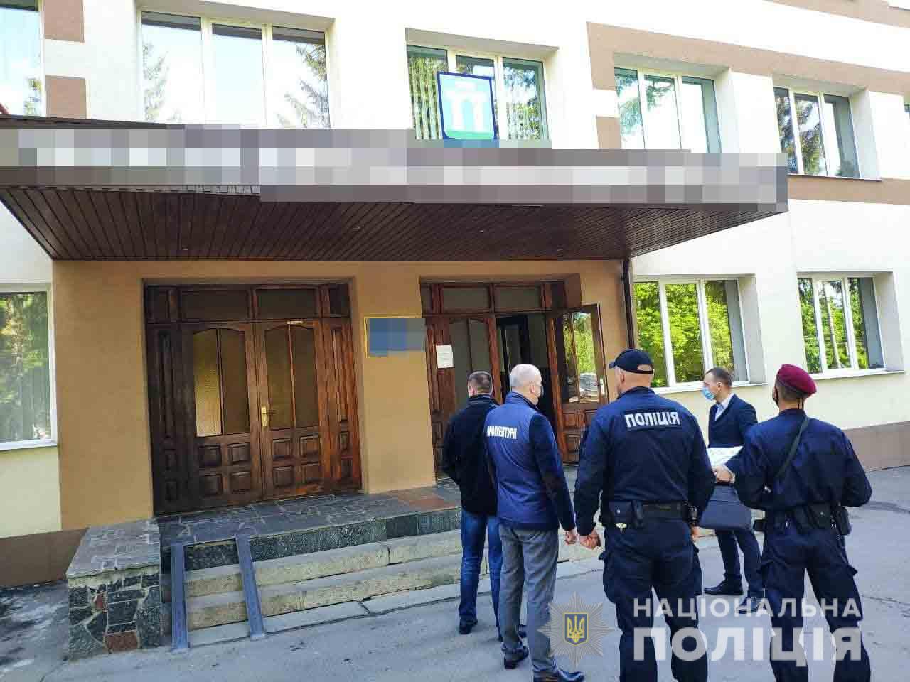 На Рівненщині колишнього посадовця підозрюють у розтраті понад пів мільйона гривень